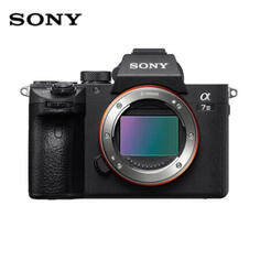 Фотоаппарат Sony Alpha 7 III Body（a7M3/A73/ILCE-7M3）