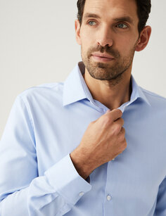 Рубашка приталенного кроя из чистого хлопка с узором «в елочку» Marks &amp; Spencer, синий