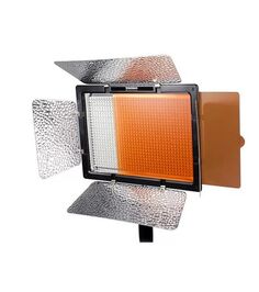 Светодиодный осветитель Yongnuo YN-900 L LED 5500K