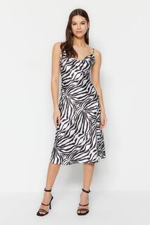 Платье Trendyol миди прямого кроя с леопардовым узором, черный/белый