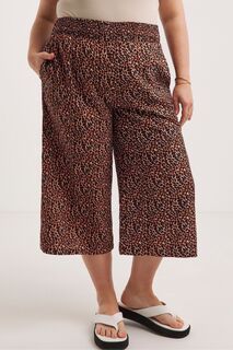 Коричневая легкая тканая юбка/брюки со сборками на талии с анималистическим принтом и широкими штанинами Simply Be, коричневый