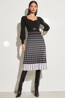 Трикотажное платье 2 в 1 с длинными рукавами и вырезом сердечком Lipsy, черный