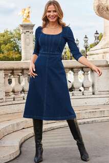Джинсовое платье с приталенным верхом и расклешенным низом Sosandar, синий