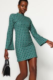 Платье Trendyol облегающее с высоким воротником, зеленый