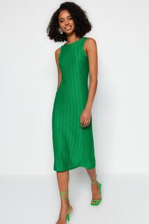 Платье Trendyol премиум-класса на подкладке, зеленый