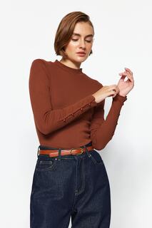 Блузка Trendyol облегающая эластичноая в рубчик с высоким воротником, коричневый