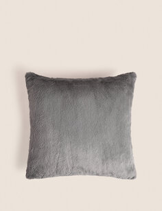 Супермягкая подушка из искусственного меха Marks &amp; Spencer, светло-серый