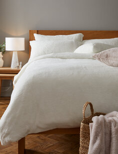 Комплект постельного белья Teddy из флиса Marks &amp; Spencer, крем