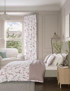 Комплект постельного белья из сатина с цветением вишни Marks &amp; Spencer, розовый микс