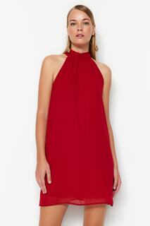 Красное платье с высоким воротником Trendyol, красный