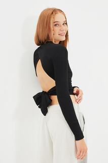 Блузка Trendyol укороченная эластичная с открытой спиной и завязками, черный