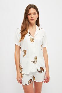 Пижамный комплект Trendyol из рубашки и шорт с изображением животных, белый