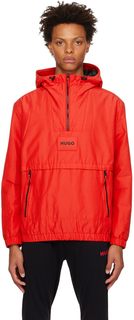 Красная куртка с нашивками Hugo