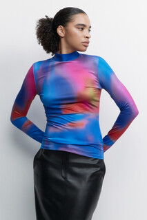 свитер женский Водолазка гладкая облегающая с принтом-абстракцией Befree