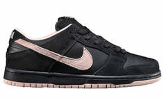 Кроссовки Nike SB Dunk Low, черный / кораллово-черный