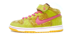 Nike Dunk SB Mid Mama Bear