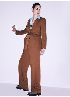 Нормальная коричневая женская куртка Twist