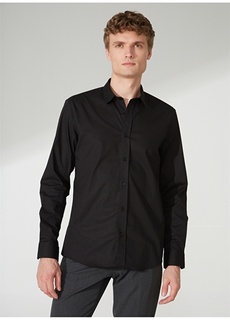 Простая черная мужская рубашка с обычным воротником на пуговицах People By Fabrika