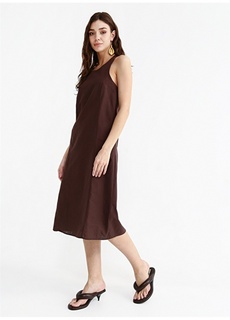 Однотонное коричневое женское платье миди с круглым вырезом Fabrika Comfort