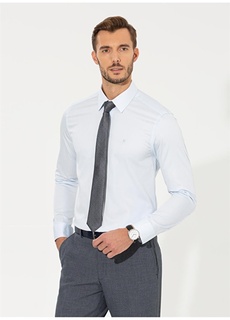 Однотонная светло-синяя мужская рубашка Slim Fit с классическим воротником Pierre Cardin