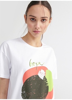 Белая женская футболка с круглым вырезом Fabrika Comfort