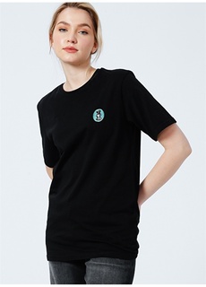 Черная женская футболка с удобным узором и вышивкой с круглым вырезом The Socks Company