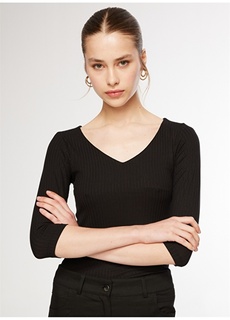 Простая черная женская блузка с V-образным вырезом Selen