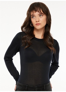 Черный женский свитер стандартного кроя с круглым вырезом Sisley