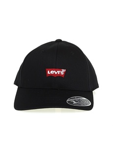 Черная мужская шапка Levis