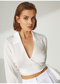 Однотонная белая женская блузка с рубашечным воротником Didem Soydan X Fabrika