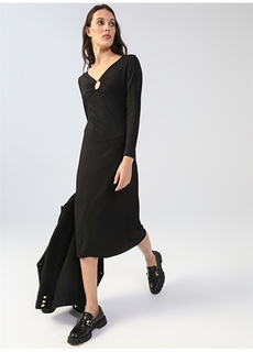 Черное женское трикотажное платье-карандаш миди с V-образным вырезом Fabrika ФАБРИКА