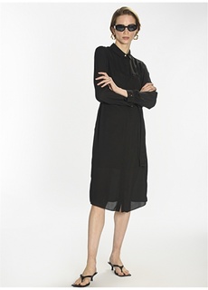 Простое черное женское платье стандартного кроя с круглым вырезом People By Fabrika