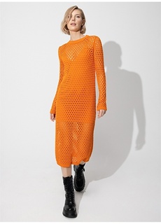Оранжевое женское платье миди с круглым вырезом Sherin