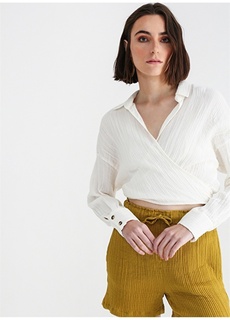 Женская рубашка однотонного цвета экрю с рубашечным воротником Aeropostale