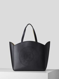 KARL LAGERFELD Большая круглая кожаная сумка-тоут с перфорацией, черная