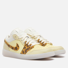 Женские кроссовки Jordan Wmns Air Jordan 1 Low SNKRS Day, цвет жёлтый