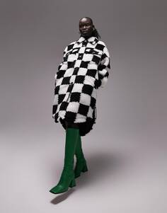 Монохромная удлиненная куртка в шахматную клетку из искусственного меха Topshop Petite