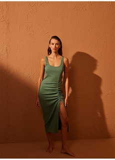 Зеленое женское пляжное платье ниже колена Penti