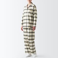 Фланелевая пижама без боковых швов MUJI, проверка на горчицу
