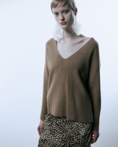 Женский свитер с V-образным вырезом Sfera, коричневый (Sfera)