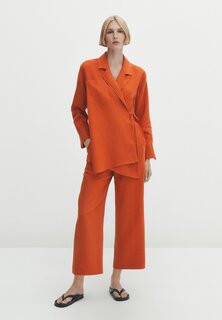 Короткое пальто Massimo Dutti