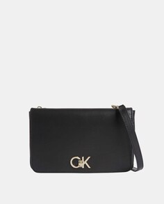 Гладкая черная сумка через плечо среднего размера с металлическим логотипом Calvin Klein, черный