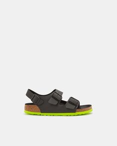 Сандалии для мальчика черные с двойной пряжкой Birkenstock, черный