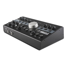Аудиоинтерфейсы для домашней студии Mackie Big Knob Studio+