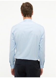 Классическая приталенная рубашка с воротником светло-синего цвета Pierre Cardin