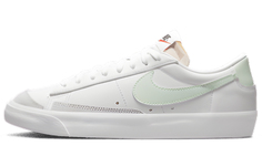 Nike Blazer Low 77 белые, едва зеленые (женские)