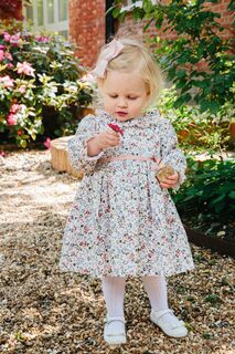 Розовое платье Little Bella Willow с цветочным мотивом Trotters London, розовый