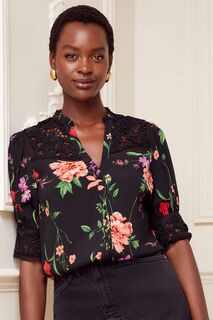 Блузка с короткими рукавами кружевная кокетка V-образный вырез и принт Черная с цветами Love &amp; Roses, черный