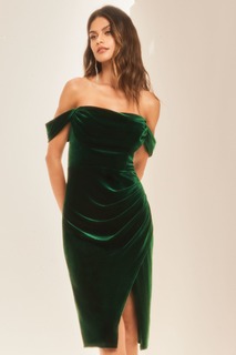 Бархатное драпированное платье с разрезом и открытым вырезом Lipsy, зеленый