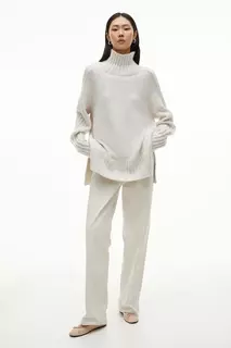 Объемный свитер с воротником-поло H&amp;M, белый H&M